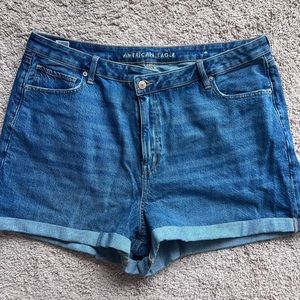 American Eagle Mom Shorts